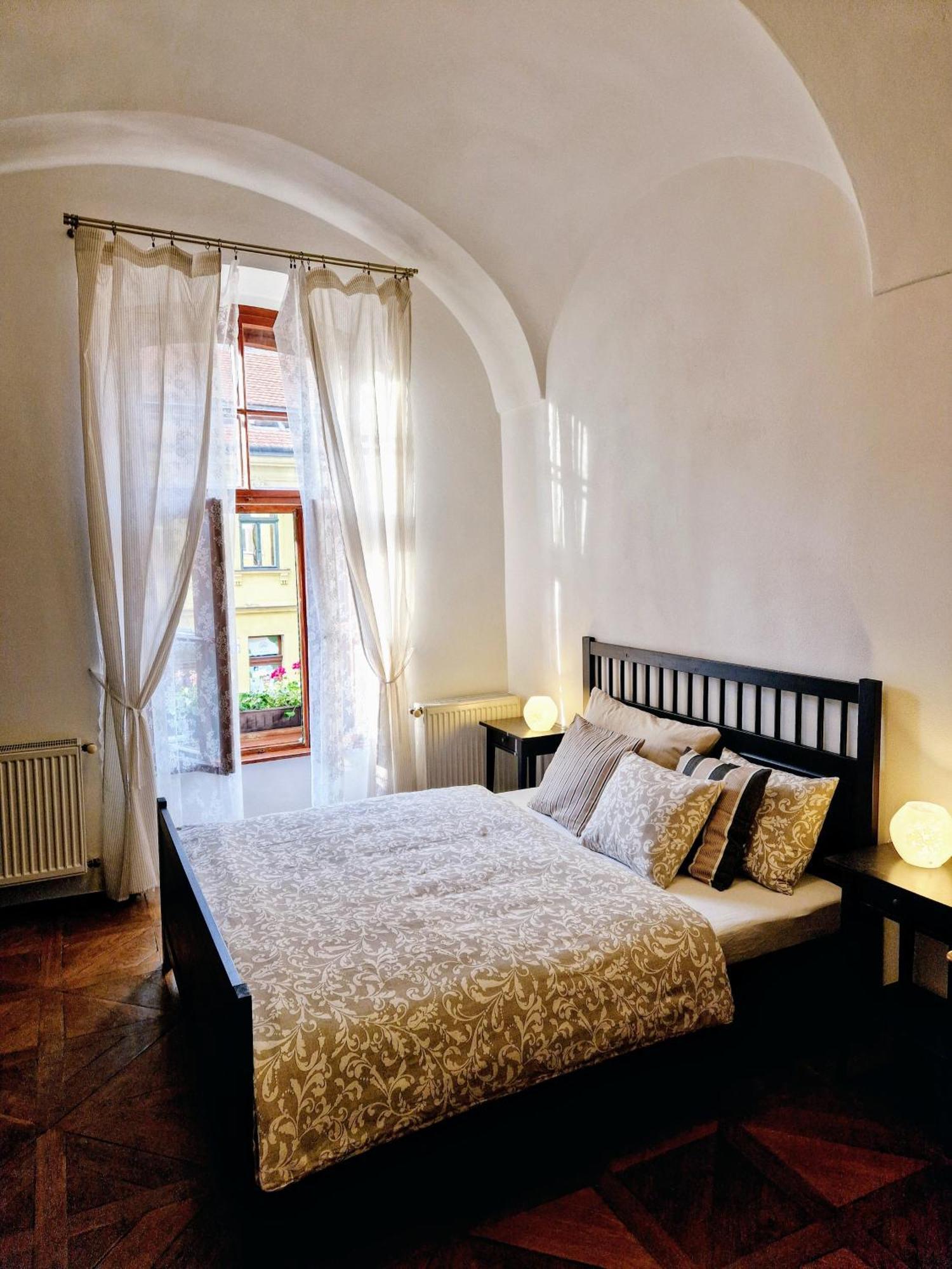 Marina Old Town Apartment Košice Esterno foto
