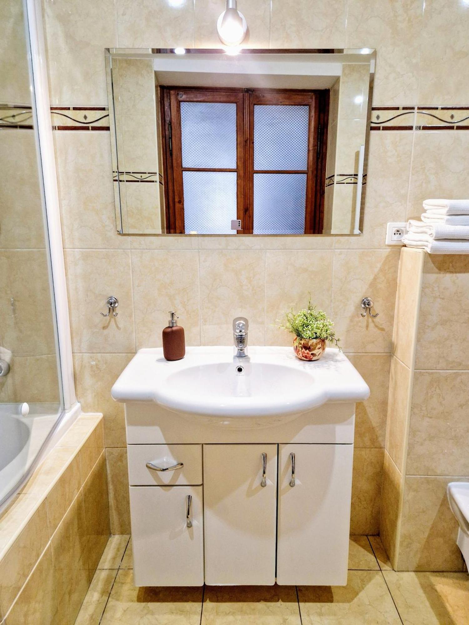 Marina Old Town Apartment Košice Esterno foto